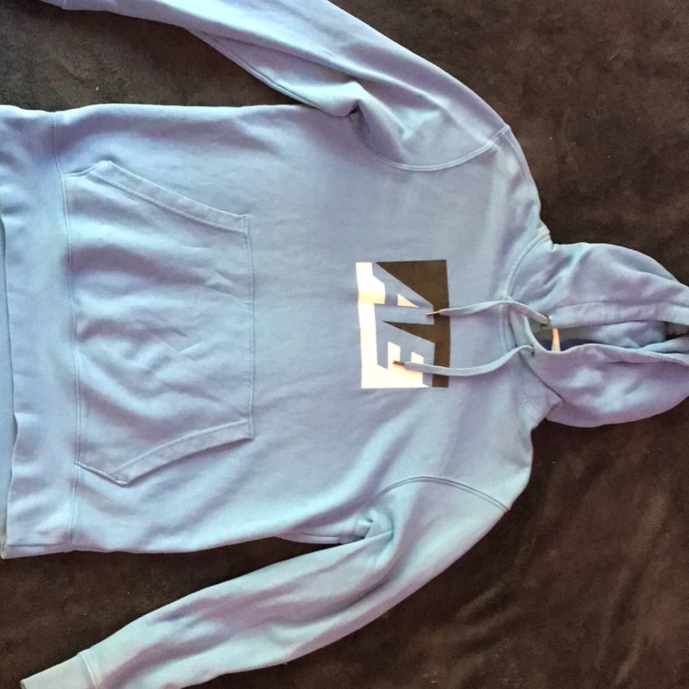 I’m selling an American eagle hoodie brand new never worn it’s a size S verysoft